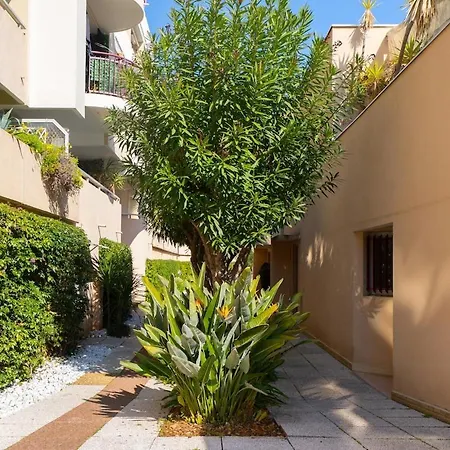 Le Bougainvillier * Nice